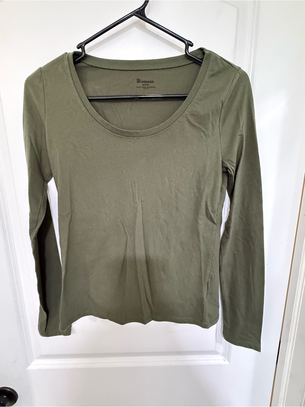 No Boundaries Olive Scoop Neck Long Sleeve Tee